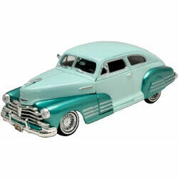 Modelīši - Chevrolet Aerosedan Fleetline, 1948, 1:24, MotorMax