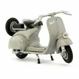 Modelīši - Vespa 124 CC, 1953, 1:18, Welly